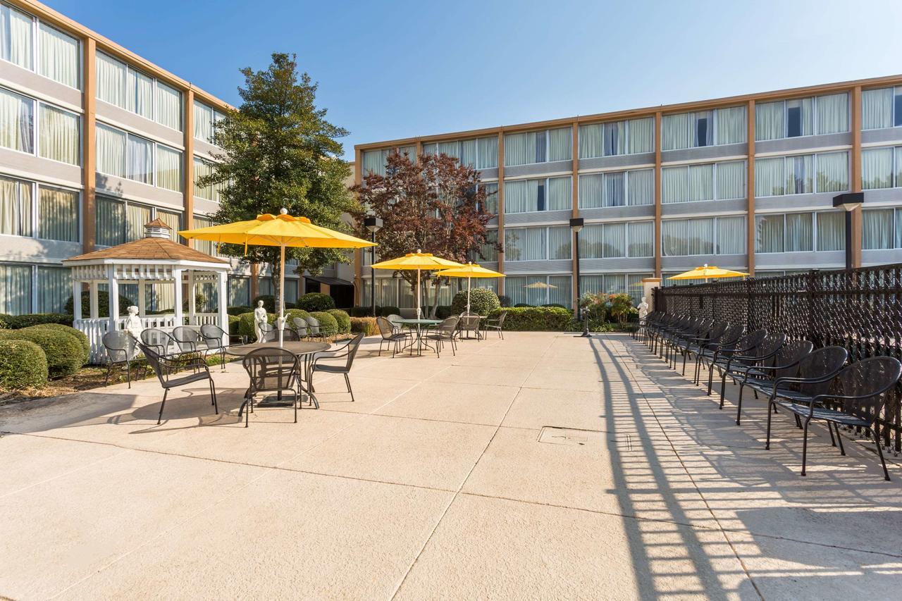 Wyndham Garden Hotel Greensboro
