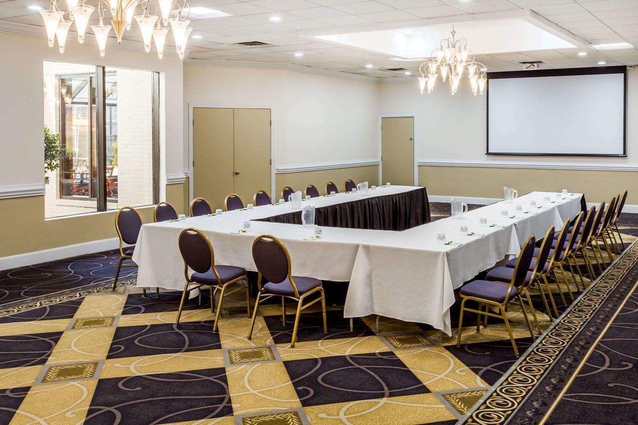 Hotel Wyndham Garden Greensboro